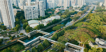 What are the 5 features of a sustainable city?
