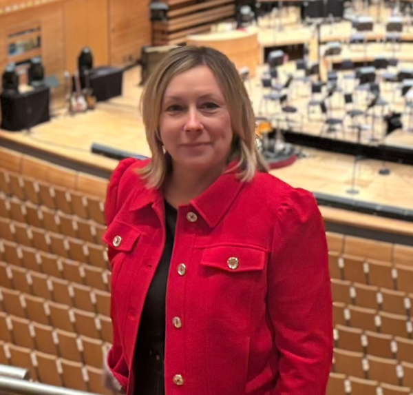 Headshot image of Josée