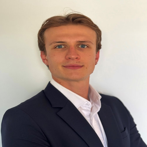 image of recruiter Oscar Cook