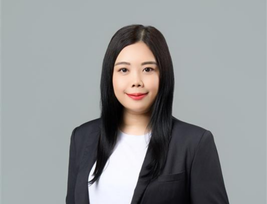 Professional headshot image of Jessica